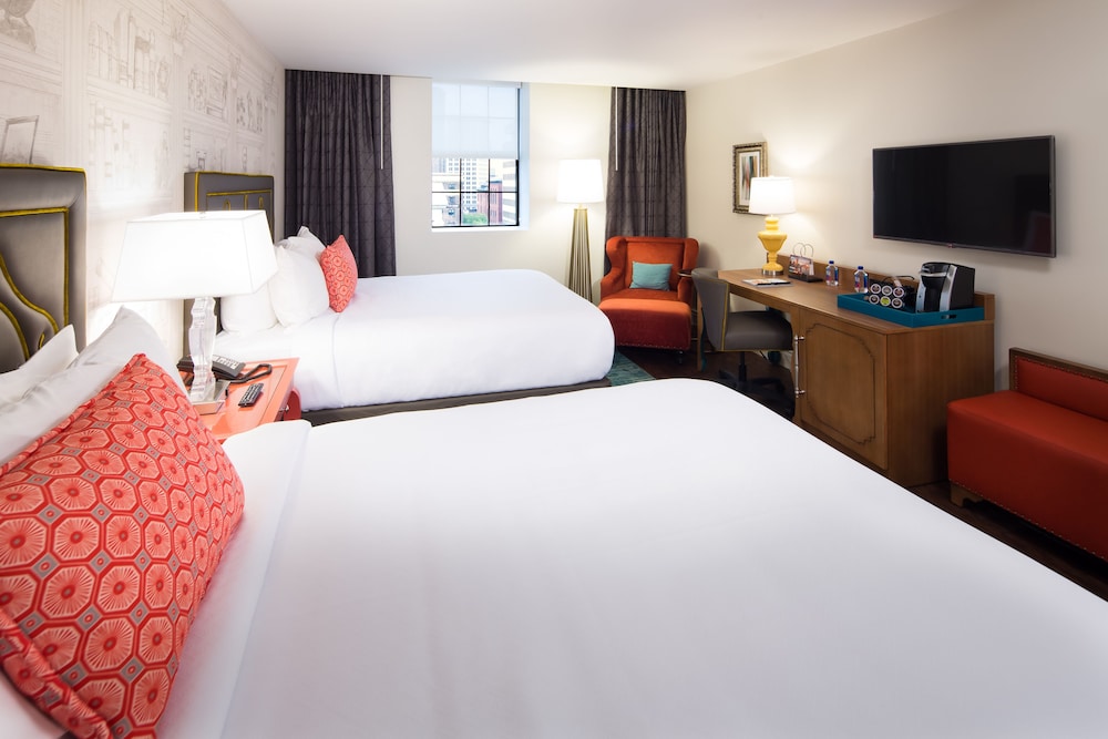 Room, 2 Queen Beds, Accessible - Photo 5