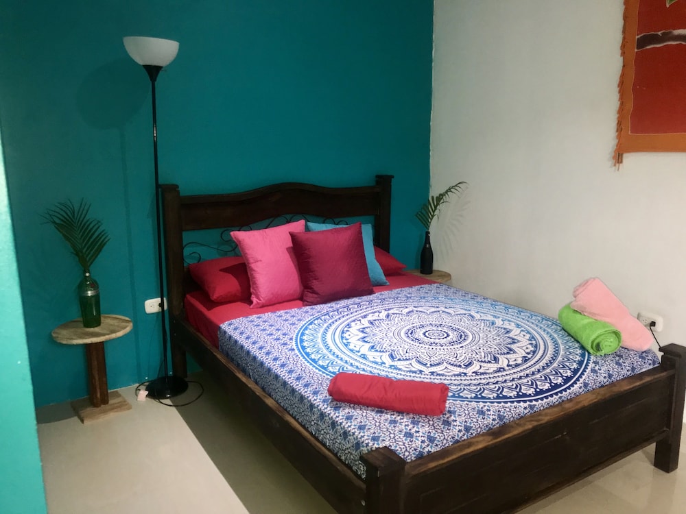 Basic Double Room, 1 Double Bed (A/C) photo 2