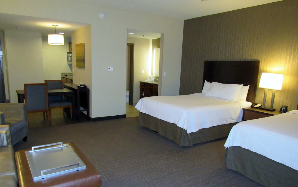 Studio, 2 Queen Beds, Accessible (Hearing) photo 2