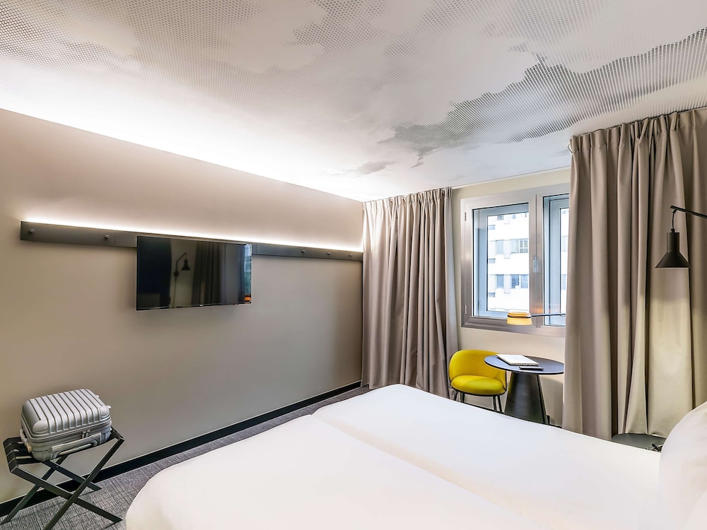 Standard Twin Room, Non Smoking - Photo 3