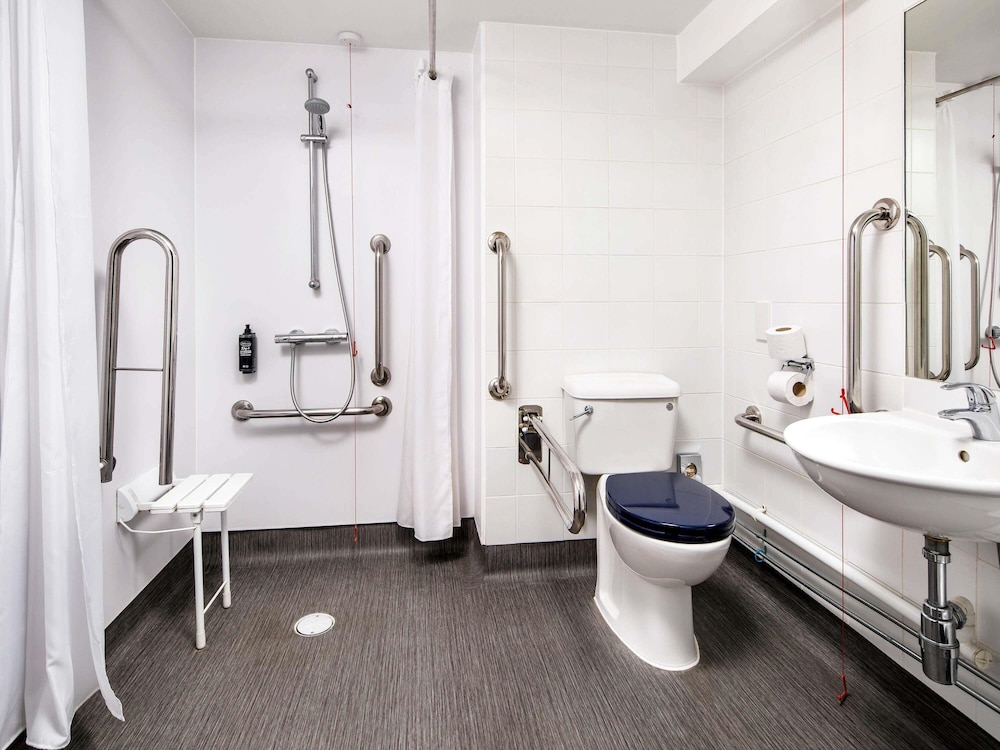 Twin Room (Accessibility Room) - Photo 4