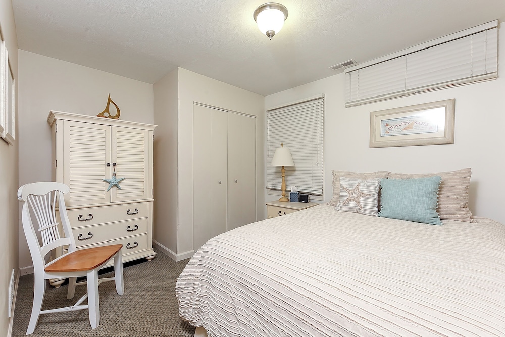 Signature Condo, 2 Bedrooms photo 1