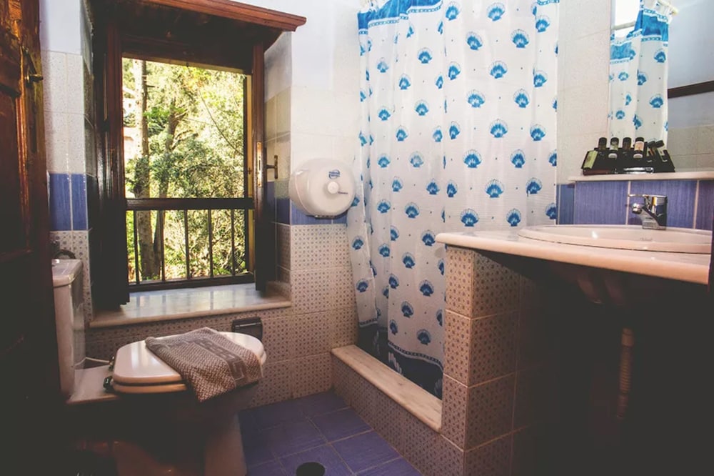 Double or Twin Room photo 2