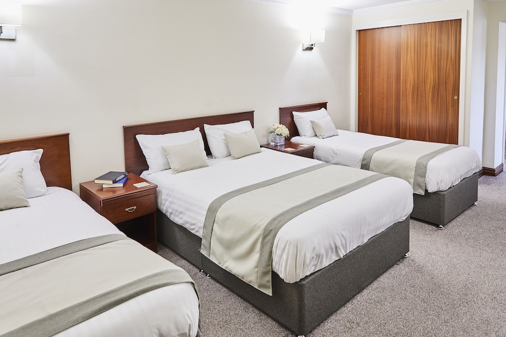Quadruple Room, Multiple Beds photo 3