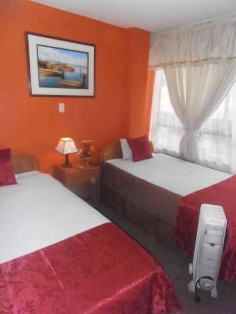 Twin Room photo 2