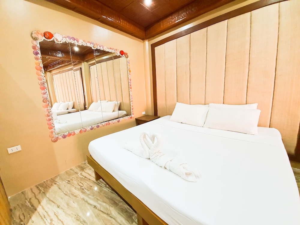 Superior Quadruple Room, 1 Bedroom, Ocean View photo 2