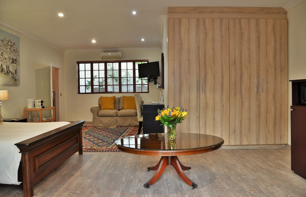 Family Room photo 2
