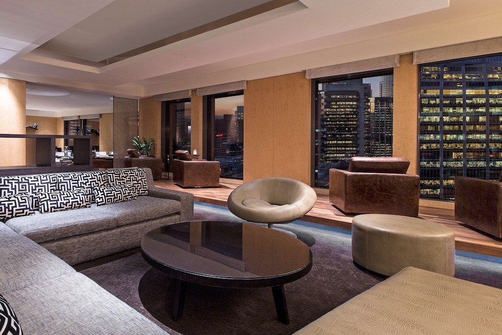 Deluxe Suite (Club Access) thumbnail 6