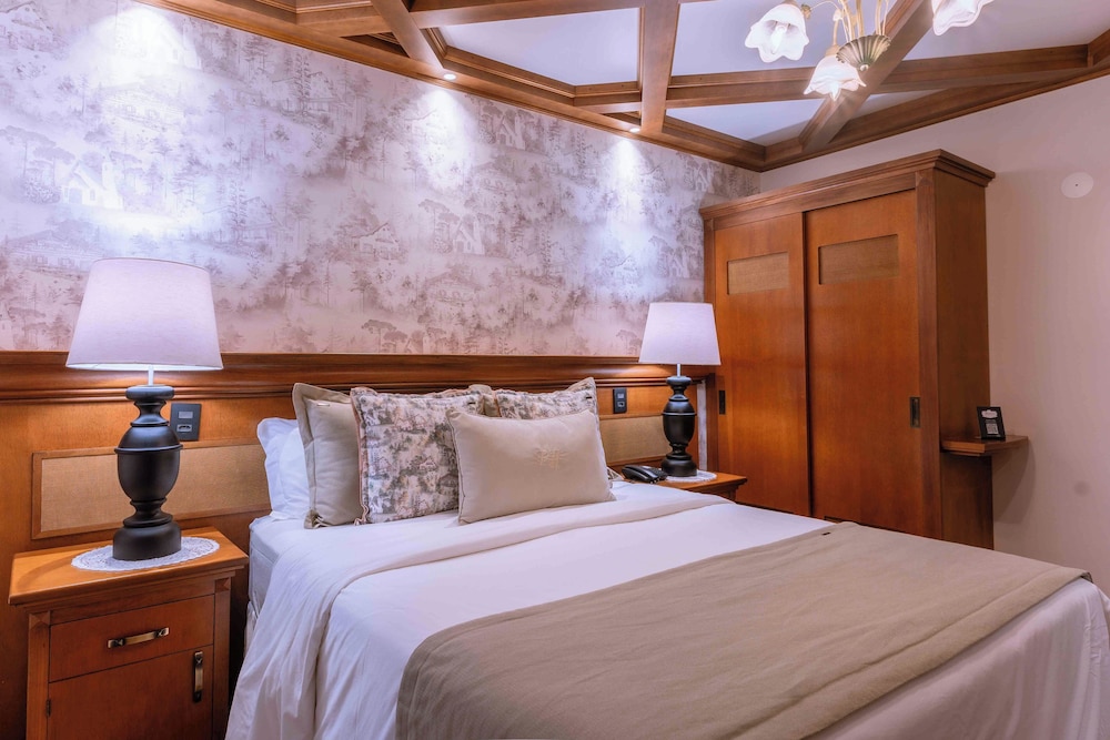 Royal Suite, Jetted Tub