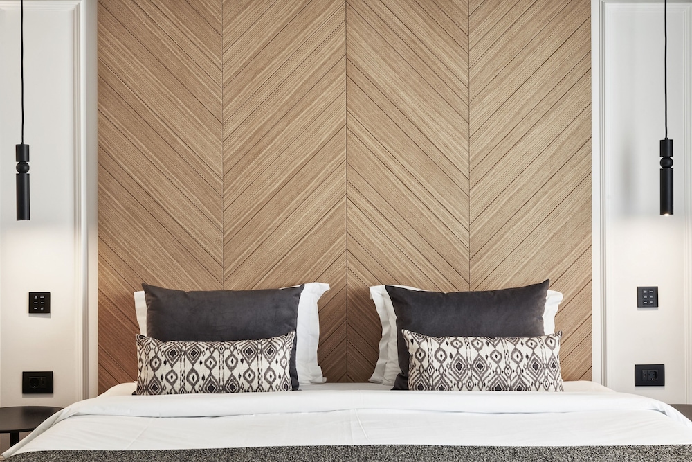 Twin / Double Room Inland View photo 1