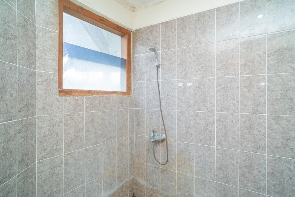Suite - Photo 12