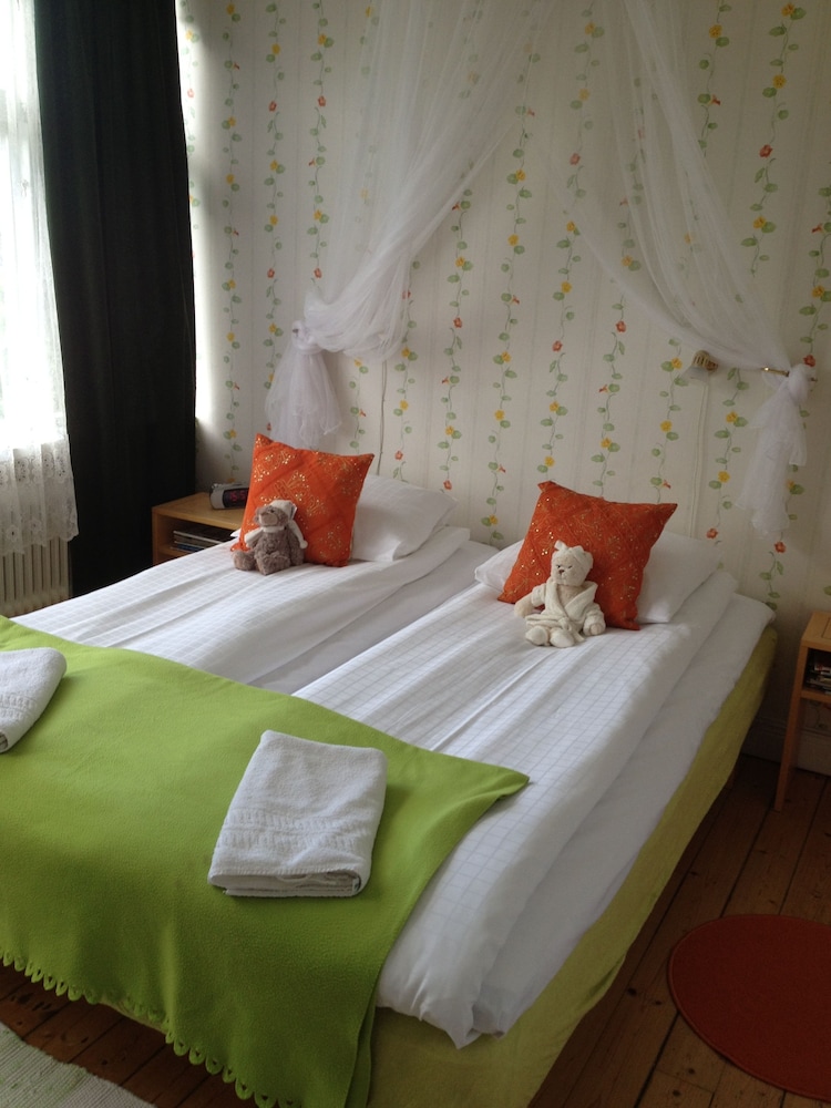 Double Room, Shared Bathroom photo 1