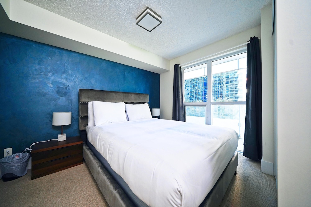Premium Suite, City View