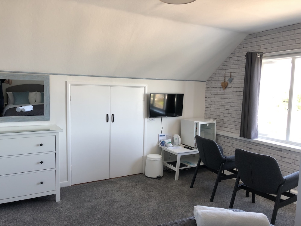 Large Double Room photo 3