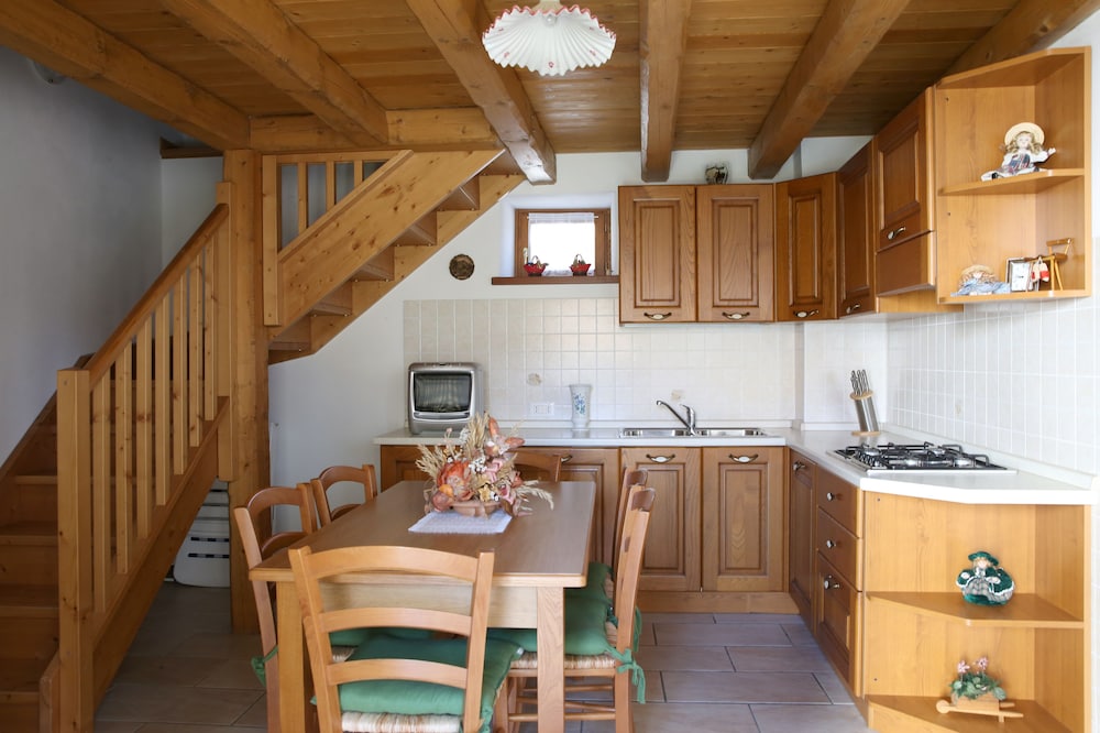 Apartment In Questarie (2 Bedrooms) photo 2