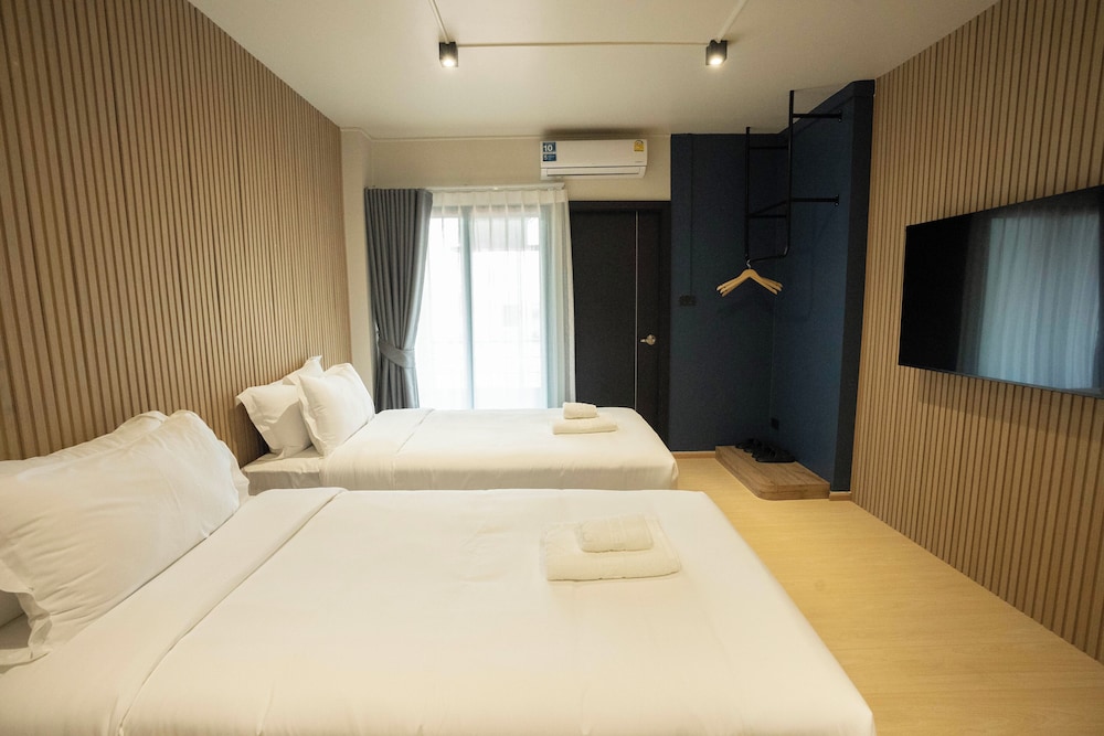 Standard Room, 2 Twin Beds photo 3