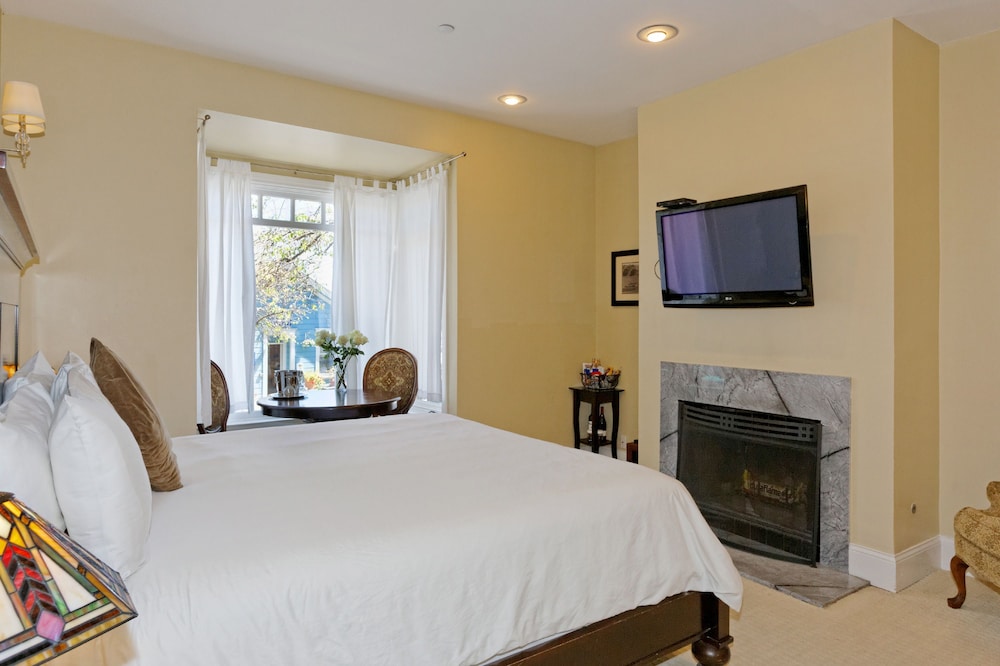The Juniper Room