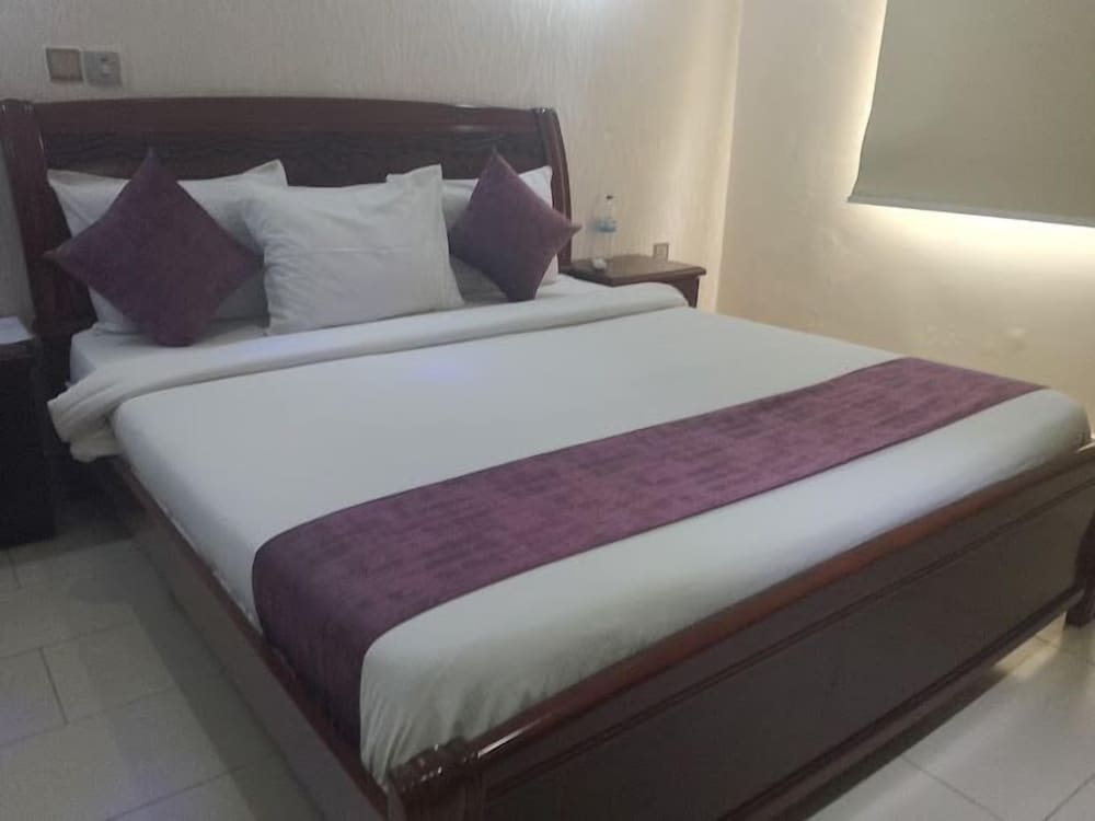 Deluxe Room, Balcony, City View photo 1