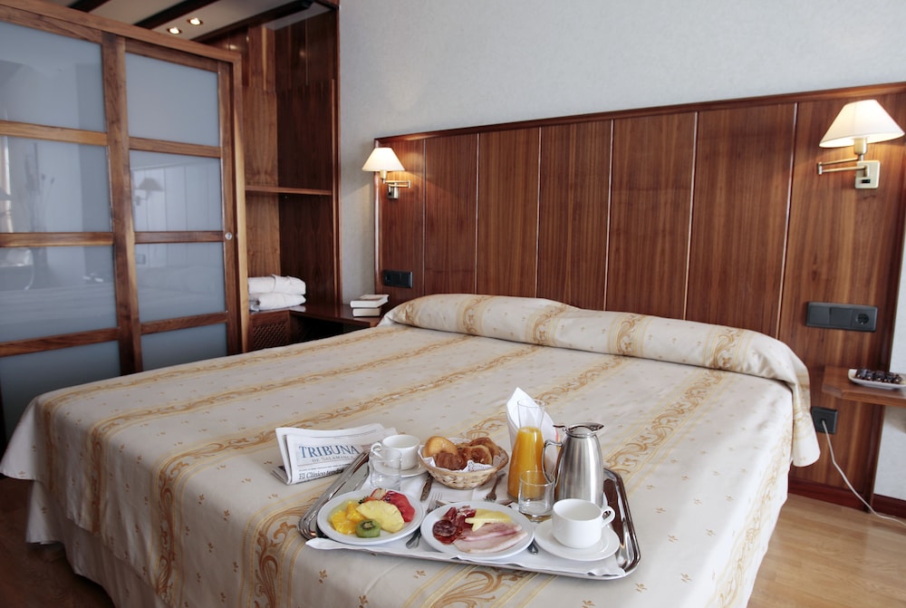 Double Room - Photo 2