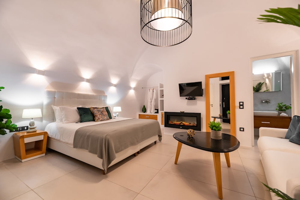 Superior Suite, Jetted Tub