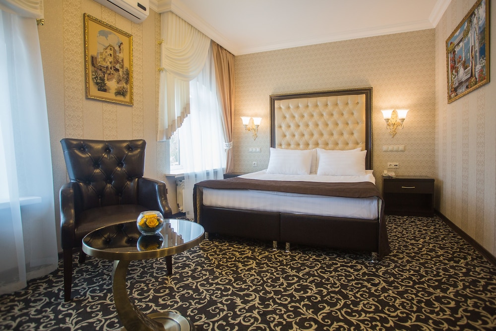 Classic Double Room