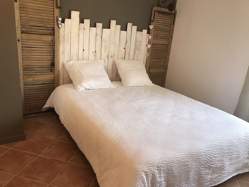 Double Room (L'Olivier)