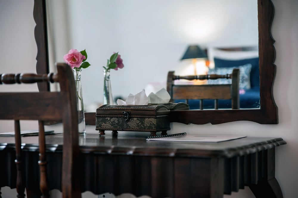 Jasmine Room photo 3