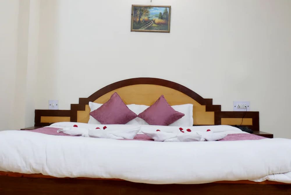 Deluxe Double Room - Photo 9