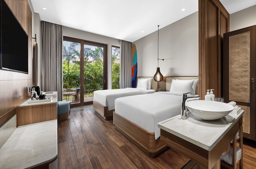 Premium Room, 2 Twin Beds, Balcony, Ocean View (Top Floor) - Photo 5