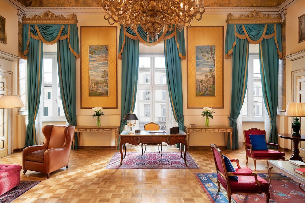 Royal Suite, 1 Bedroom (Balcony) - Photo 1