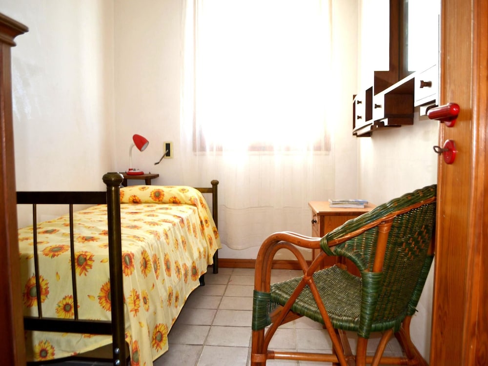 House, 2 Bedrooms, Smoking, Balcony
