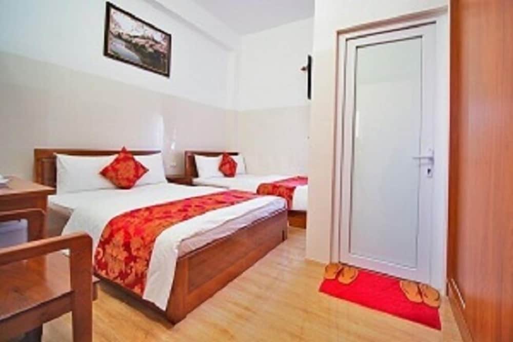 Deluxe Twin Room photo 3