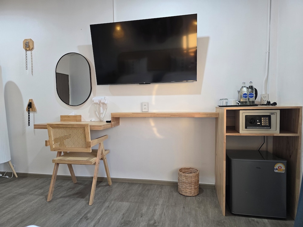Premier Double Room - Photo 8