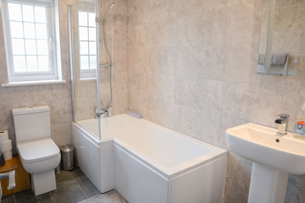 Standard Double Room, Ensuite, Garden View (annex bedroom) photo 2