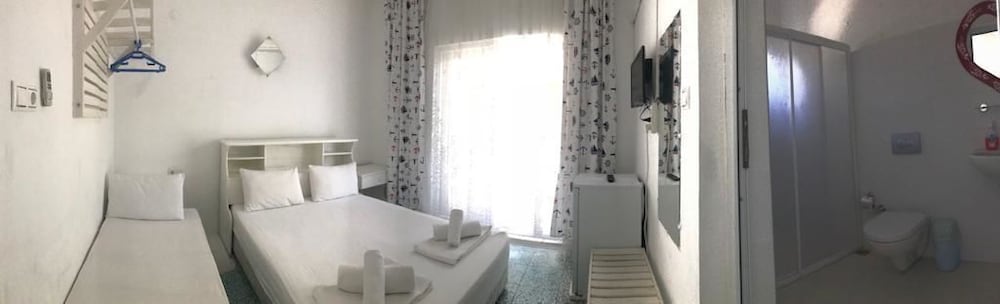 Economy Double Room, 1 Double Bed, Garden View photo 2