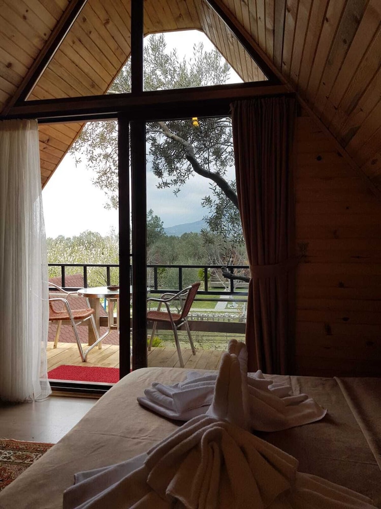Standard Bungalow, 1 Double Bed, Mountain View, Garden Area photo 2