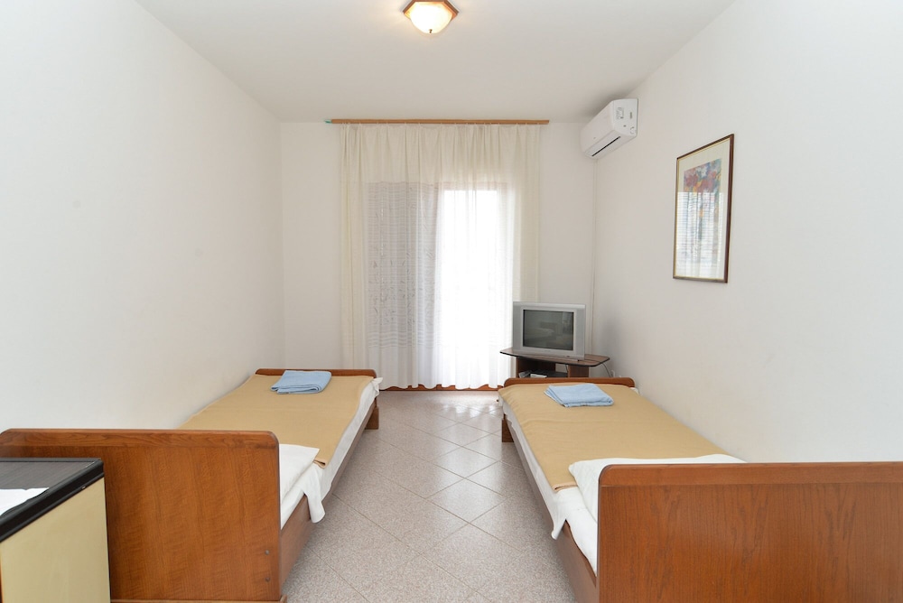Apartment, 1 Bedroom (828/1939) photo 1