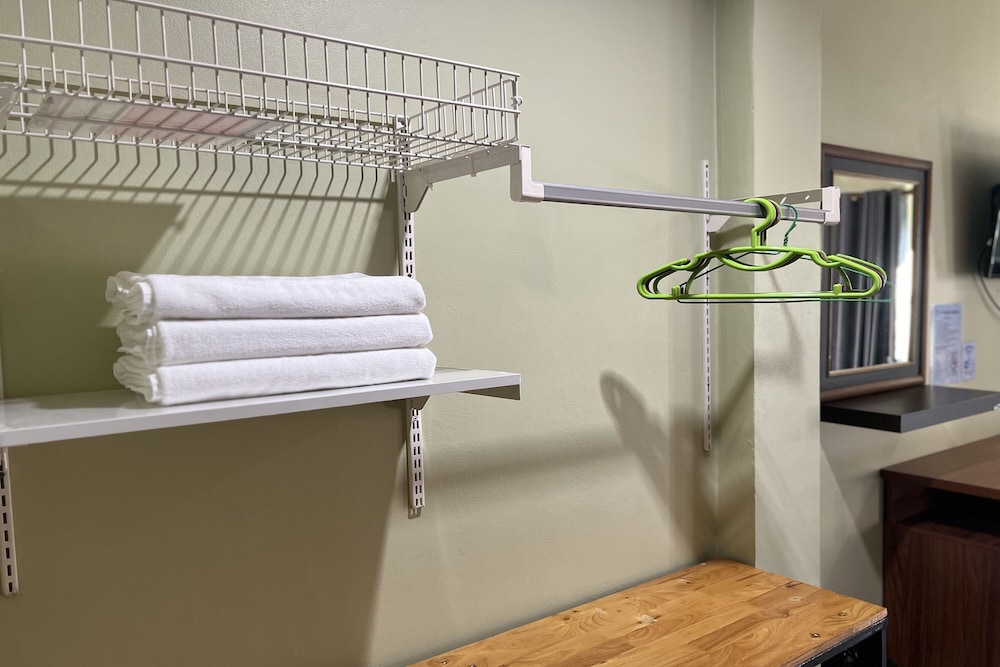 Deluxe Triple Room - Photo 14