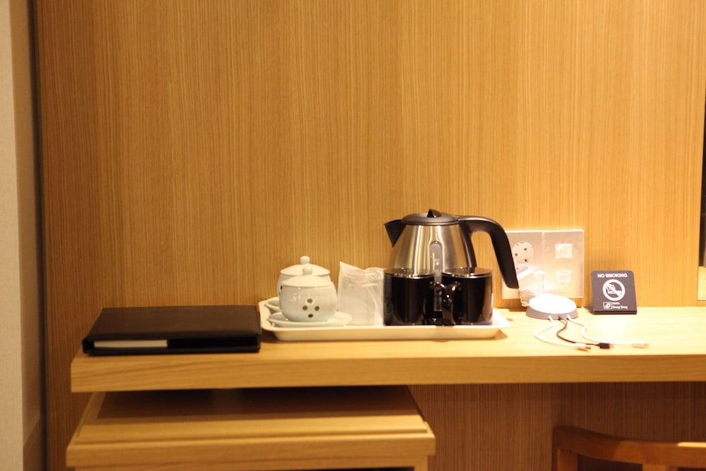Standard Double Room, City View - Photo 4