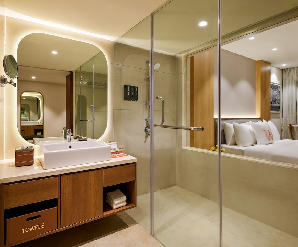 Deluxe Room, 1 Queen Bed (Club Double) photo 3