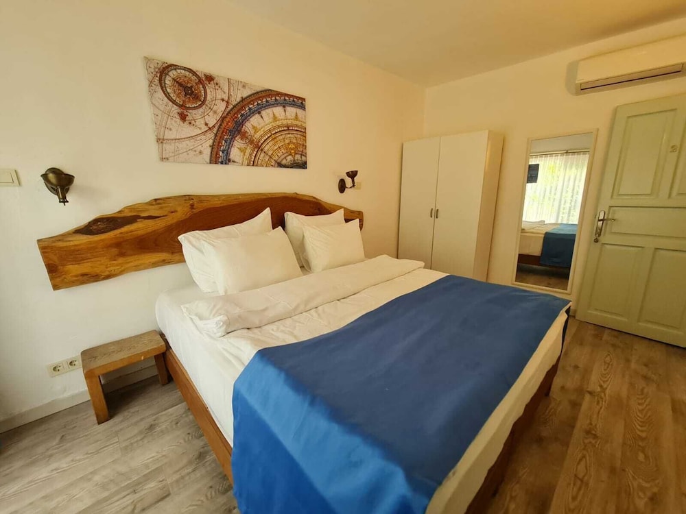 Standard Double or Twin Room - Photo 1