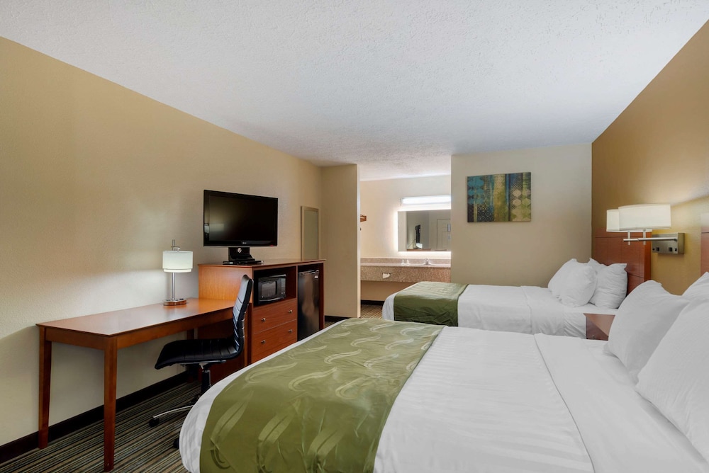 Standard Room, 2 Queen Beds, Non Smoking