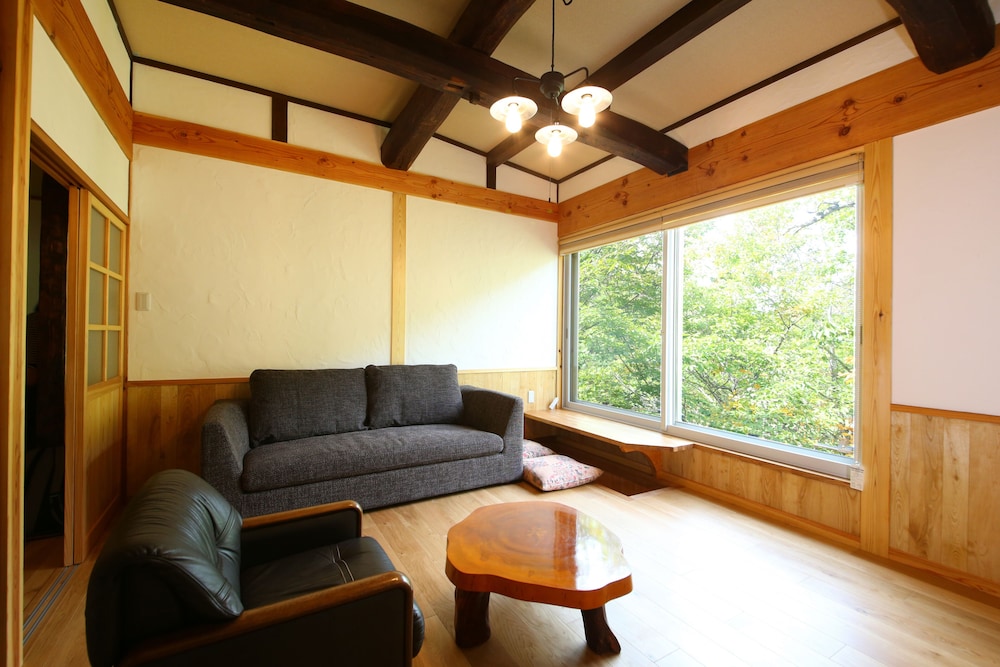 [Yamaboshi] Suite with semi-open-air hot spring bath Non smoking photo 2