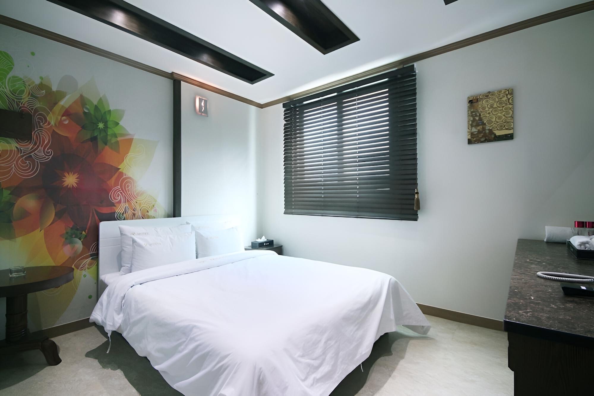 Room (Standard room (check-in from 11am)) - Photo 5