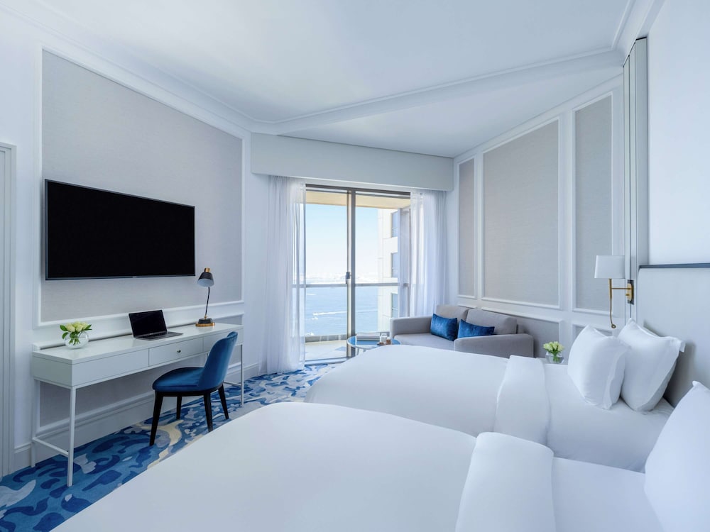 Superior Room, 2 Twin Beds, Balcony, Partial Sea View