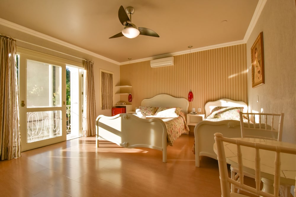 Suite Luxo Superior Quadrupla photo 3