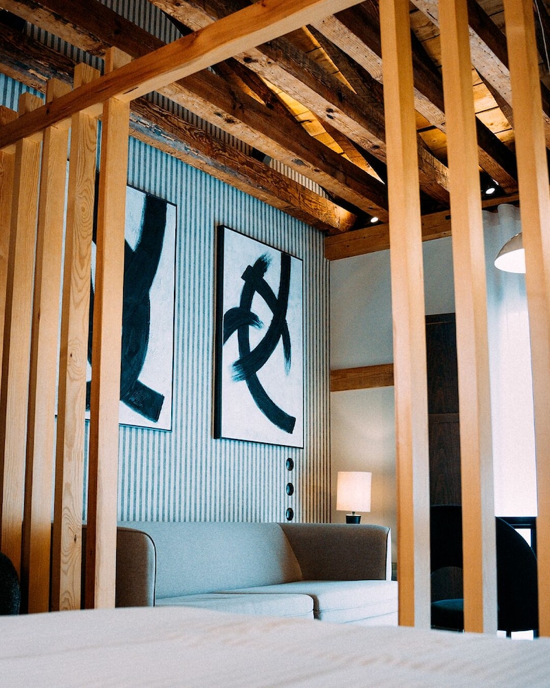 Luxury Studio Suite, City View