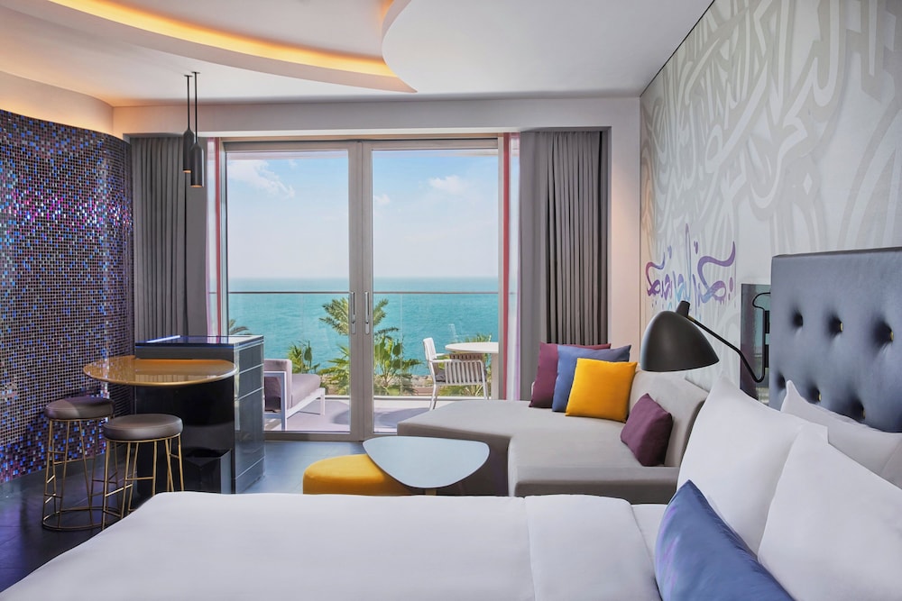 Fabulous Room, Room, 1 King Bed, Balcony, Ocean View thumbnail 5