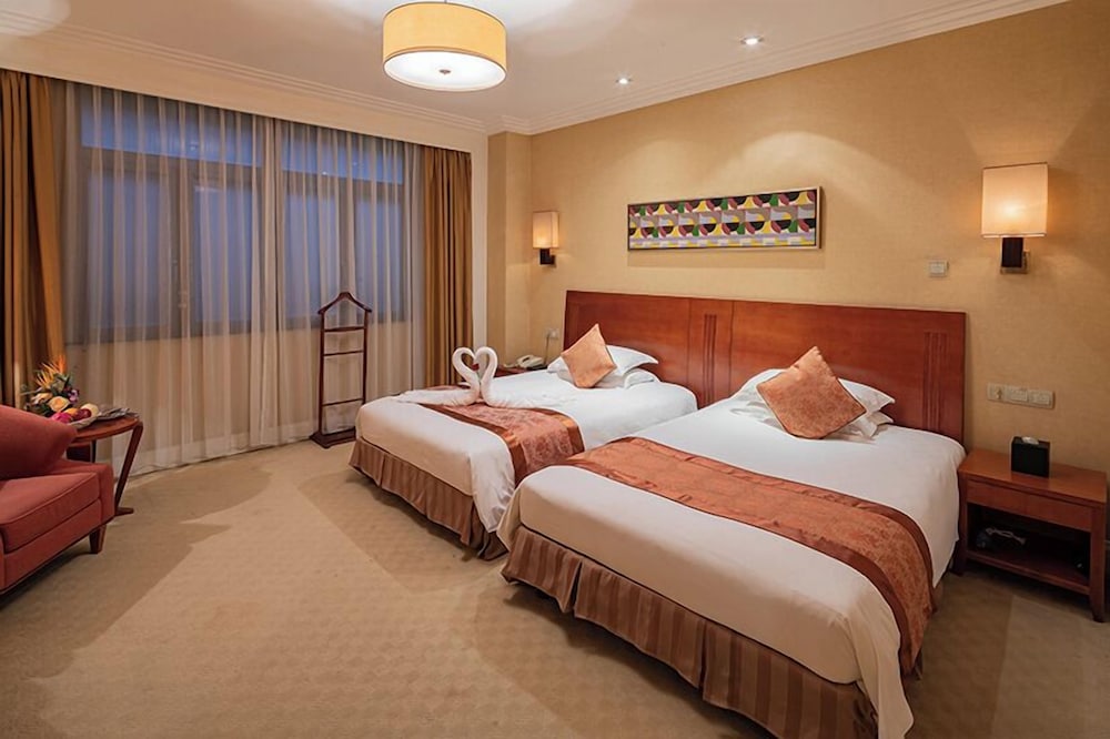 Luxury Room, 2 Twin Beds, City View photo 1