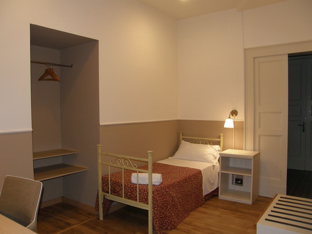 Standard Single Room, Courtyard View photo 1
